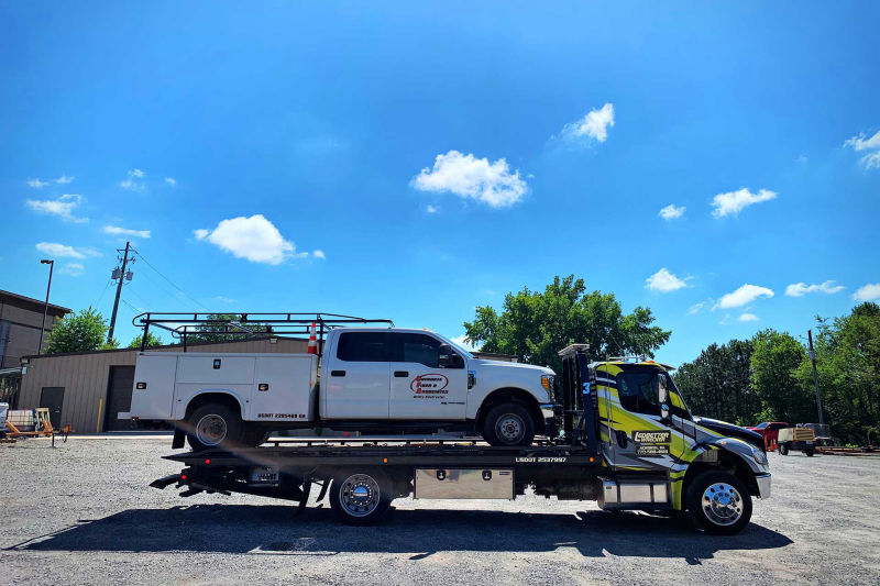 Ledbetter Wrecker Service | Commercial Towing Service